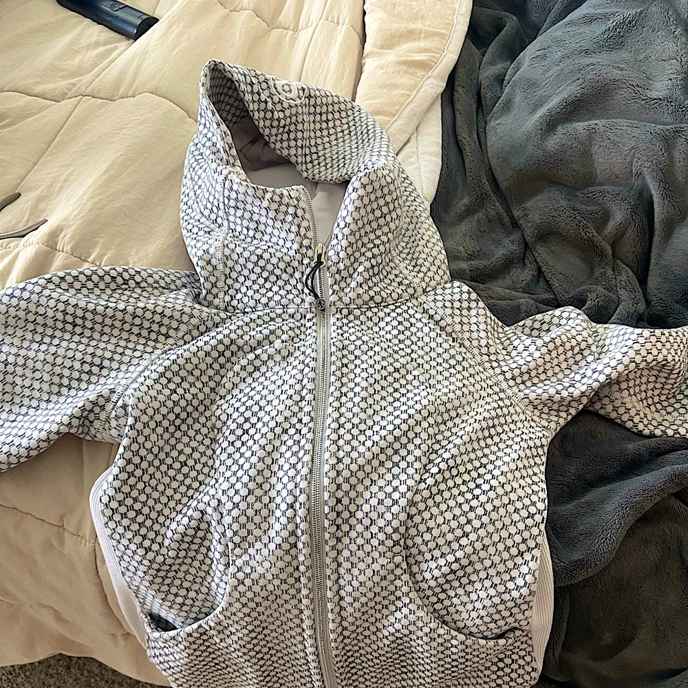 Full Zip lululemon scuba hoodie
